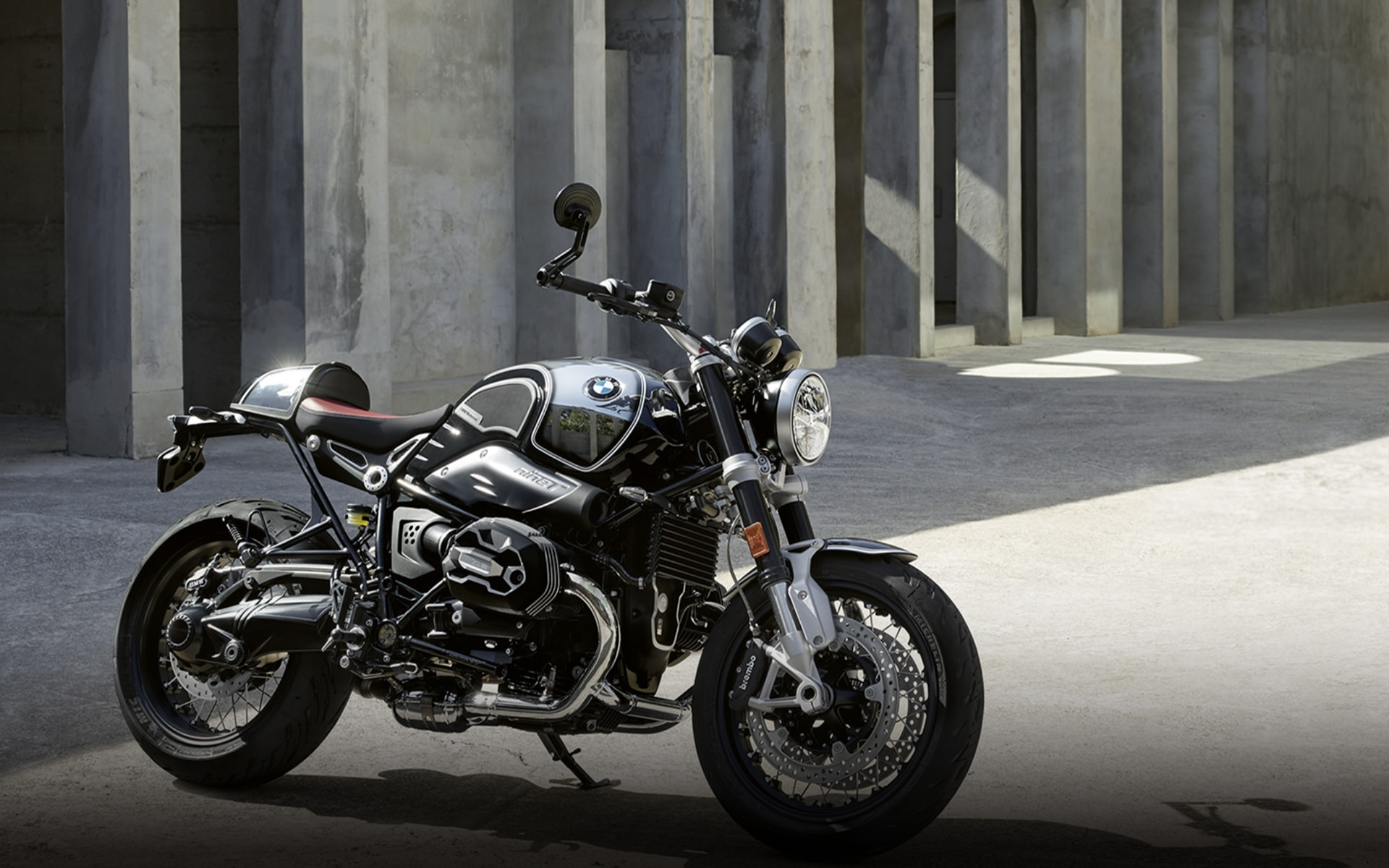 R-nineT100-banner